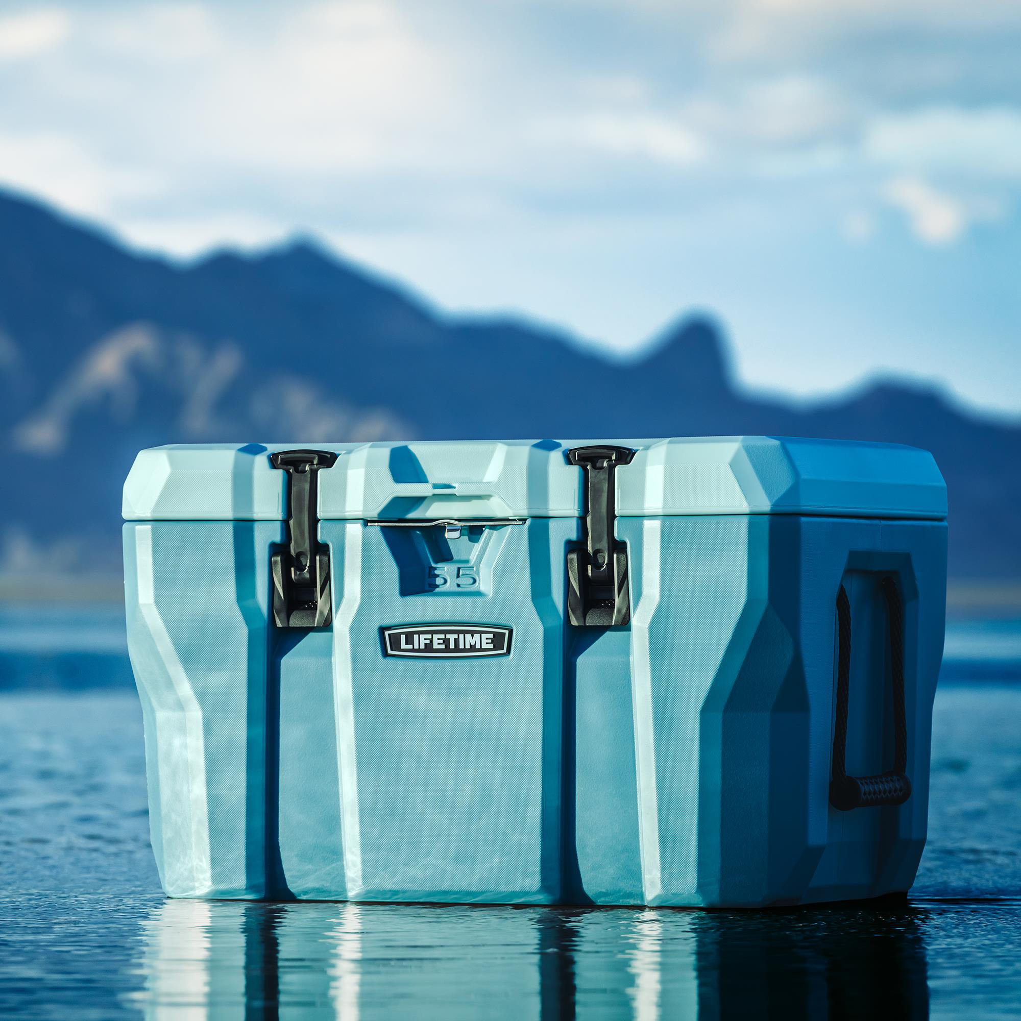 グラッピー　55UL Lifetime Special Edition 55 Quart High Performance Cooler, Storm